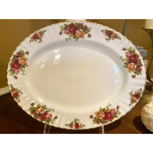 ROYAL ALBERT CHINA OLD COUNTRY ROSES PLATTER – 13” - Picture 1 of 7